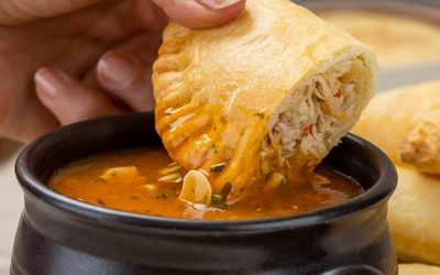 Recetas 9 Empanadina de pollo con ají con chochos y mayonesa con limón