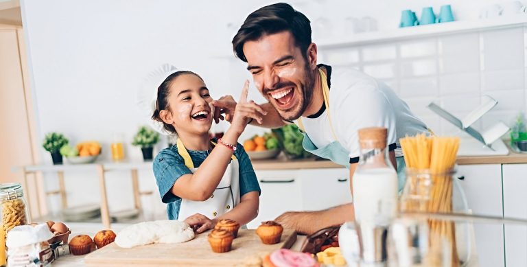 Vive una aventura culinaria con tus hijos mientras aprenden y se divierten